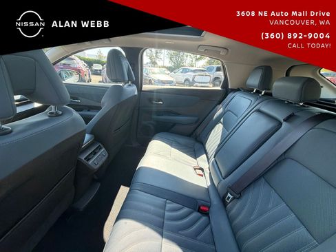 Used 2024 Nissan Ariya AWD image 27