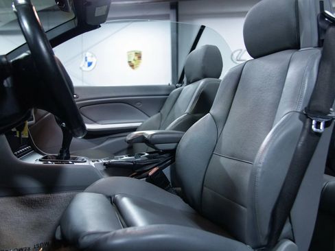 Used 2004 BMW M3 Convertible image 33