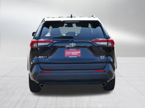 Certified 2025 Toyota RAV4 XLE AWD/4WD image 6