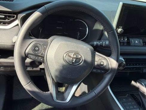 Used 2024 Toyota RAV4 XLE Premium AWD/4WD image 4