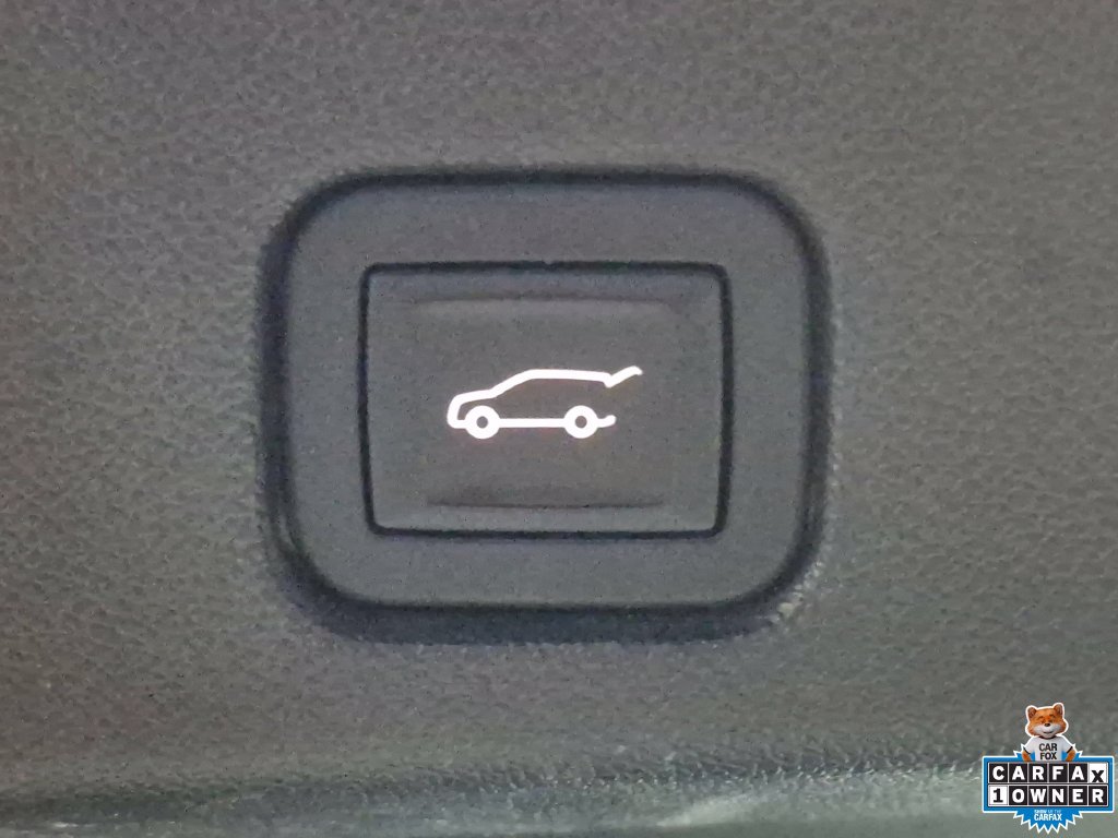 Used 2024 Chevrolet Traverse LT w/ Trailering Package AWD/4WD image 28