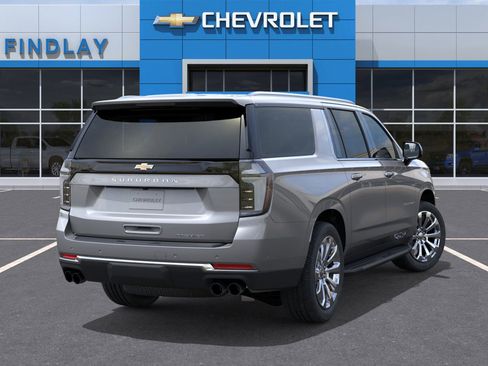 New 2025 Chevrolet Suburban Premier image 18