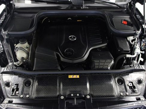 Certified 2025 Mercedes-Benz GLE 450 GLE 450 image 12
