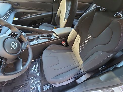 New 2026 Hyundai Elantra Sport image 15