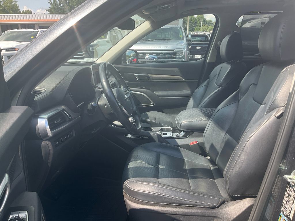 Used 2021 Kia Telluride EX w/ EX Premium Package AWD/4WD image 16