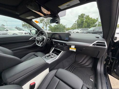 Certified 2026 BMW 430i Coupe w/ M Sport Package RWD image 30