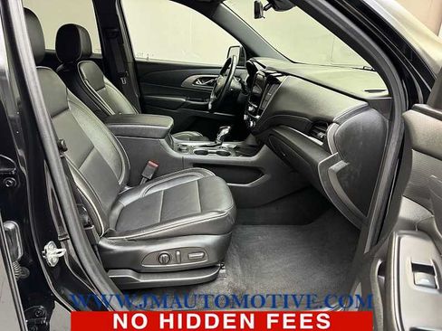 Used 2022 Chevrolet Traverse Premier AWD/4WD image 23