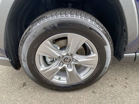 Used 2025 Toyota RAV4 XLE image 14