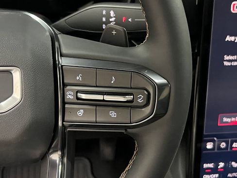 New 2027 GMC Terrain AT4 w/ LPO, Floor Liner Package AWD/4WD image 20