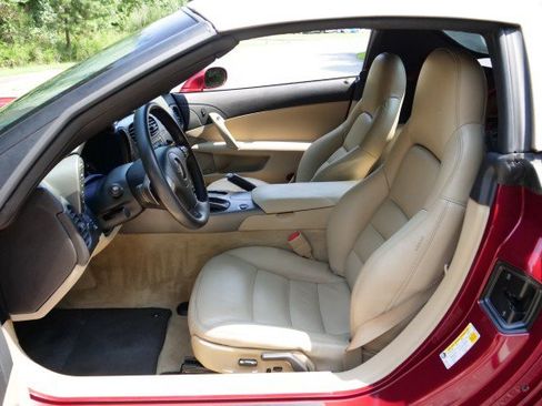 Used 2007 Chevrolet Corvette Convertible w/ Preferred Equipment Group RWD image 26