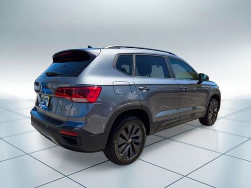 Used 2022 Volkswagen Taos S w/ IQ Drive S Package FWD image 5
