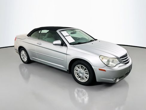 Used 2008 Chrysler Sebring Touring FWD image 1