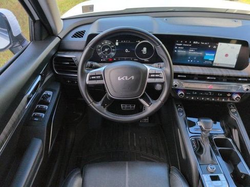 Used 2024 Kia Telluride SX FWD image 16