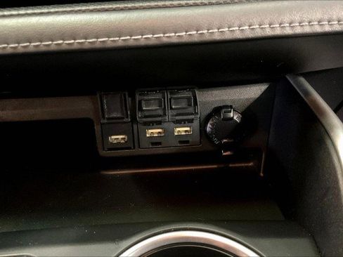 Used 2021 Toyota Highlander XLE image 35