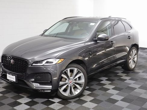 Used 2023 Jaguar F-PACE S image 2