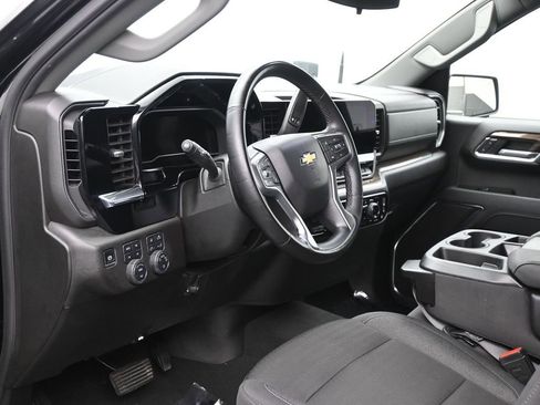 Used 2024 Chevrolet Silverado 1500 LT w/ Z71 Off-Road Package image 14
