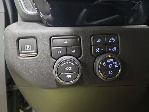 New 2026 Chevrolet Silverado 2500 LT w/ Trail Boss Package image 26