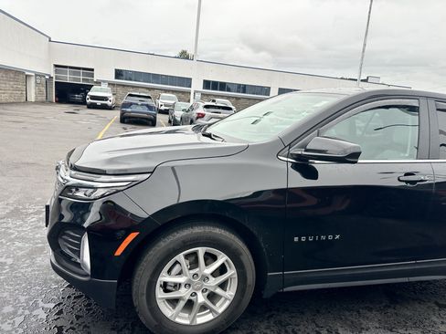 Used 2024 Chevrolet Equinox LT w/ LPO, Floor Liner Package FWD image 4