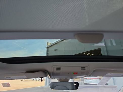 New 2026 Volkswagen Jetta SE FWD image 15