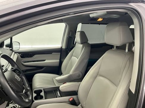 Used 2022 Honda Odyssey Touring image 14