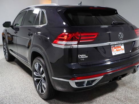 Used 2022 Volkswagen Atlas Cross Sport SEL Premium R-Line image 9