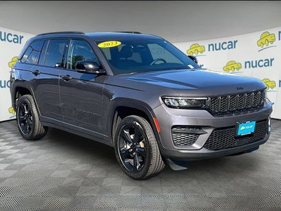 Used 2023 Jeep Grand Cherokee Altitude