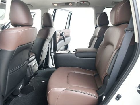 Used 2024 INFINITI QX80 Premium Select w/ Cargo Package image 34