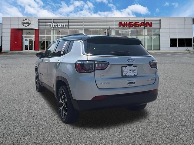 Used 2025 Jeep Compass Limited AWD/4WD image 5