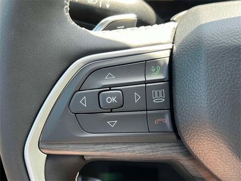 Used 2023 Jeep Grand Cherokee 4WD 4xe image 22