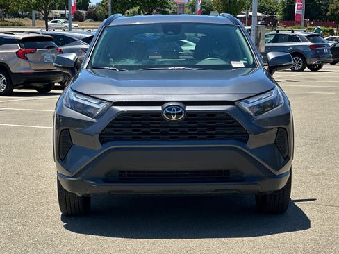 Certified 2025 Toyota RAV4 XLE AWD/4WD image 10