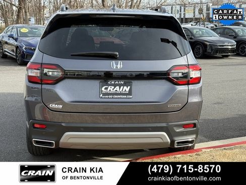 Used 2025 Honda Pilot Touring image 6