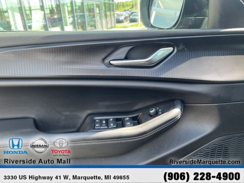 Used 2025 Jeep Grand Cherokee Laredo X w/ Luxury Tech Group I AWD/4WD image 24