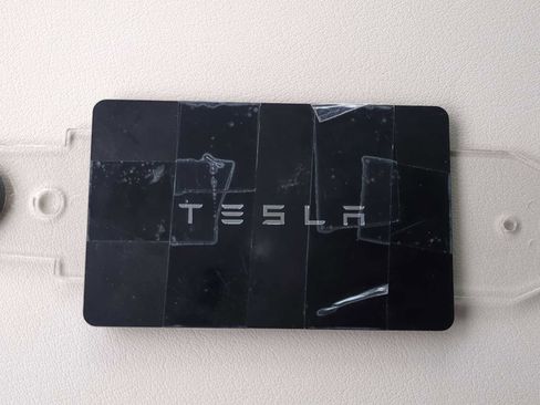 Used 2021 Tesla Model S Plaid image 32