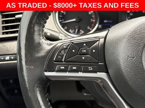 Used 2018 Nissan Rogue SV w/ Premium Package FWD image 20