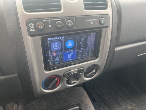 Used 2012 Chevrolet Colorado LT AWD/4WD image 12