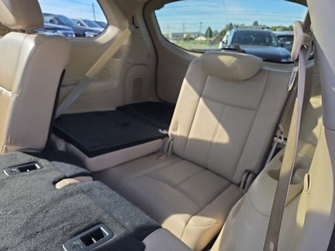 Used 2018 Nissan Pathfinder Platinum w/ Cargo Package image 13