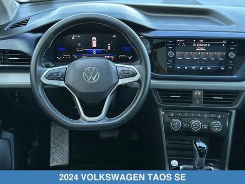 Used 2024 Volkswagen Taos SE w/ Panoramic Sunroof Package AWD/4WD image 15