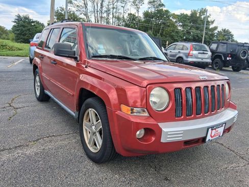 Used 2007 Jeep Patriot Limited AWD/4WD image 3