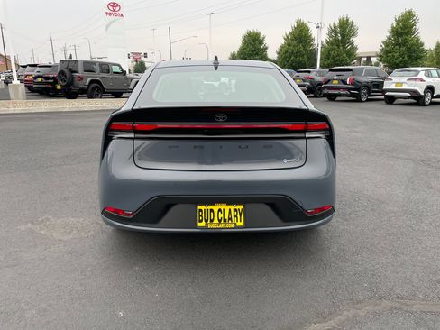 Certified 2023 Toyota Prius LE AWD/4WD image 4