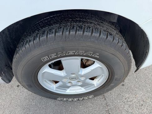 Used 2011 Ford Escape XLT FWD image 9