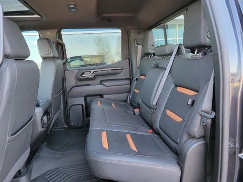 Used 2022 GMC Sierra 1500 AT4 w/ AT4 Premium Package image 25