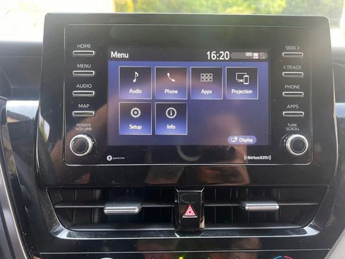 Used 2021 Toyota Camry LE FWD image 17