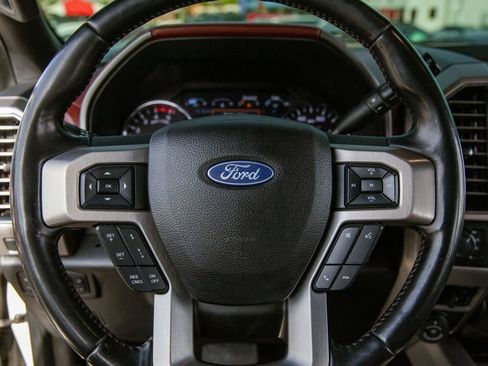 Used 2020 Ford F250 Platinum w/ FX4 Off-Road Package image 17