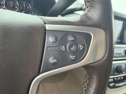 Used 2019 GMC Yukon SLT w/ Premium Edition AWD/4WD image 11