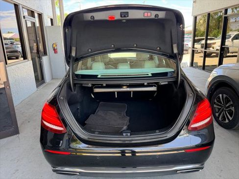 Used 2017 Mercedes-Benz E 300 image 24