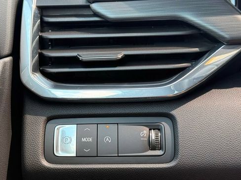 Used 2026 GMC Acadia Elevation FWD image 10