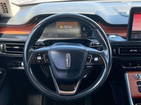 Used 2020 Lincoln Aviator Reserve RWD image 11