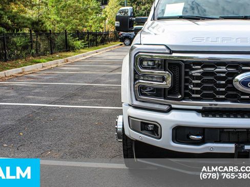 Used 2024 Ford F450 Platinum w/ FX4 Off-Road Package image 12