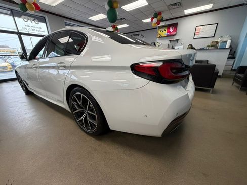 Used 2021 BMW 530i xDrive image 11
