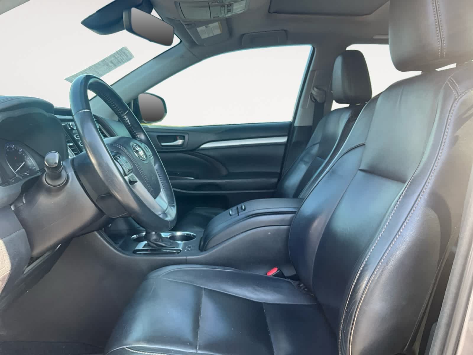 Used 2018 Toyota Highlander XLE FWD image 9